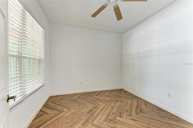 5047 LAKESCENE PLACE, Sarasota, FL 34243