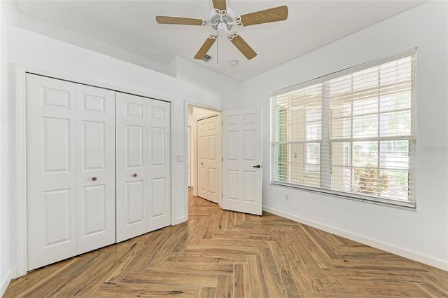 5047 LAKESCENE PLACE, Sarasota, FL 34243