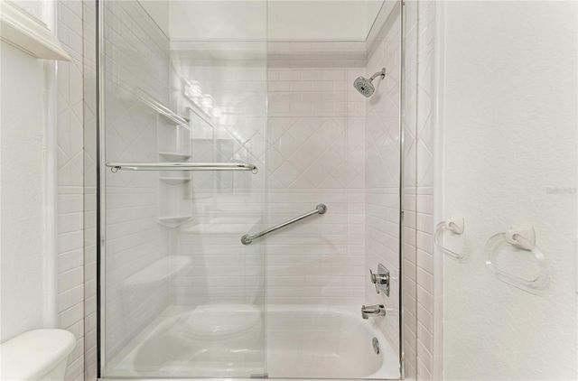 5047 LAKESCENE PLACE, Sarasota, FL 34243