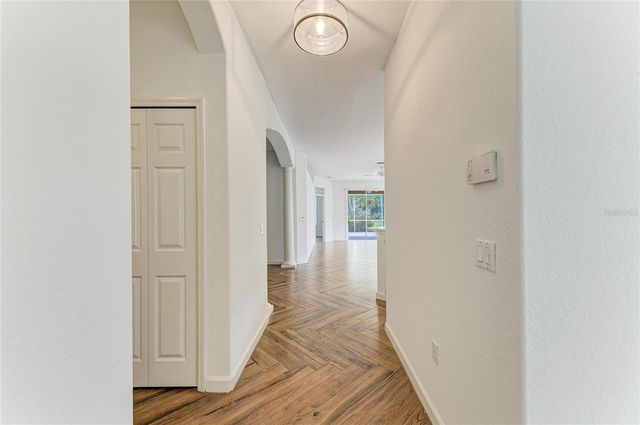 5047 LAKESCENE PLACE, Sarasota, FL 34243