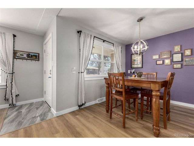 1739 Collyer St, Longmont, CO 80501