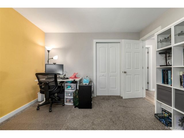 1739 Collyer St, Longmont, CO 80501