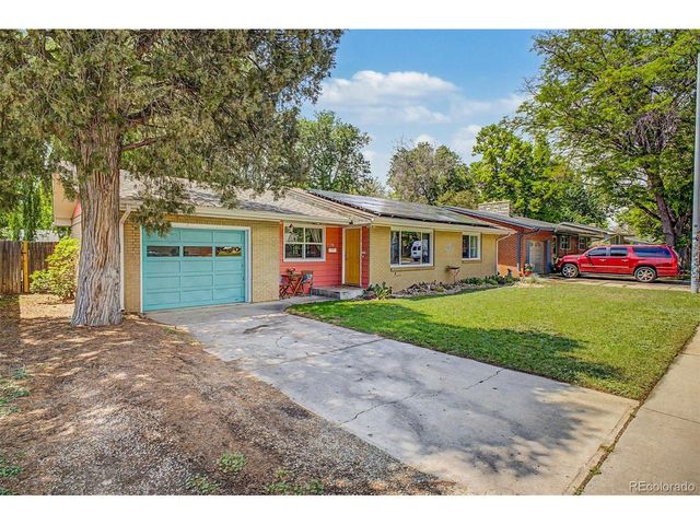 1739 Collyer St, Longmont, CO 80501