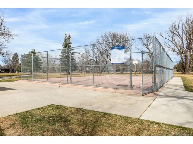 1739 Collyer St, Longmont, CO 80501