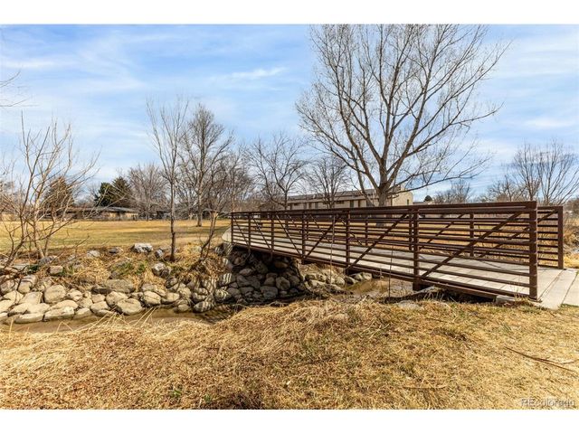 1739 Collyer St, Longmont, CO 80501