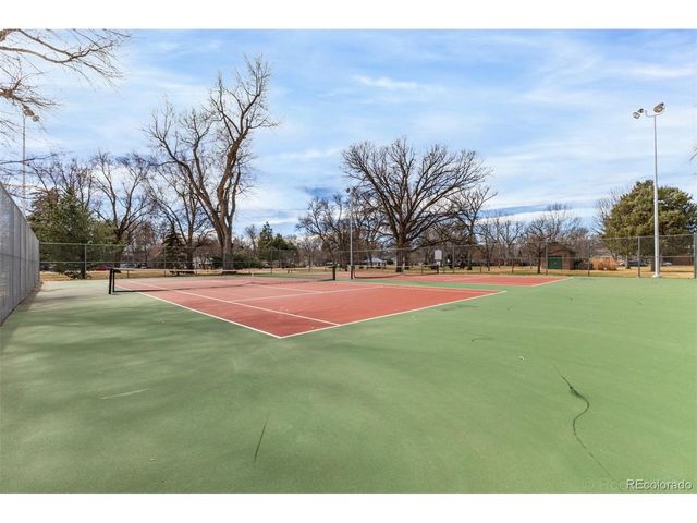 1739 Collyer St, Longmont, CO 80501