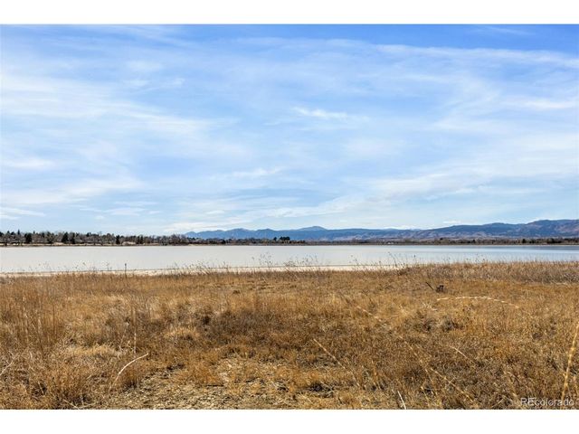 1739 Collyer St, Longmont, CO 80501