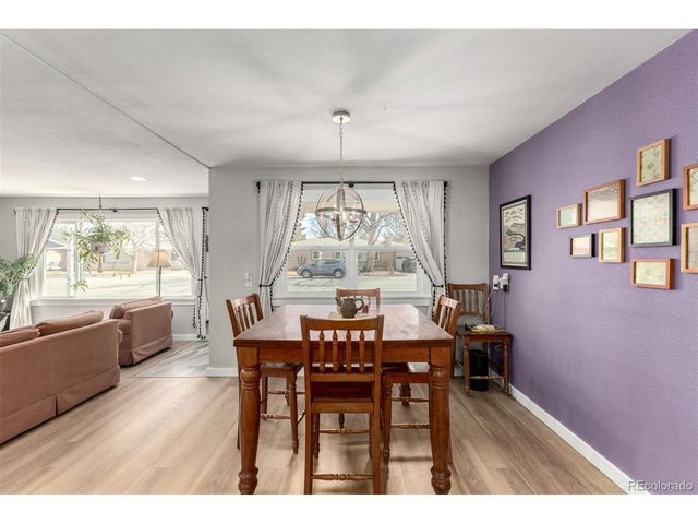 1739 Collyer St, Longmont, CO 80501