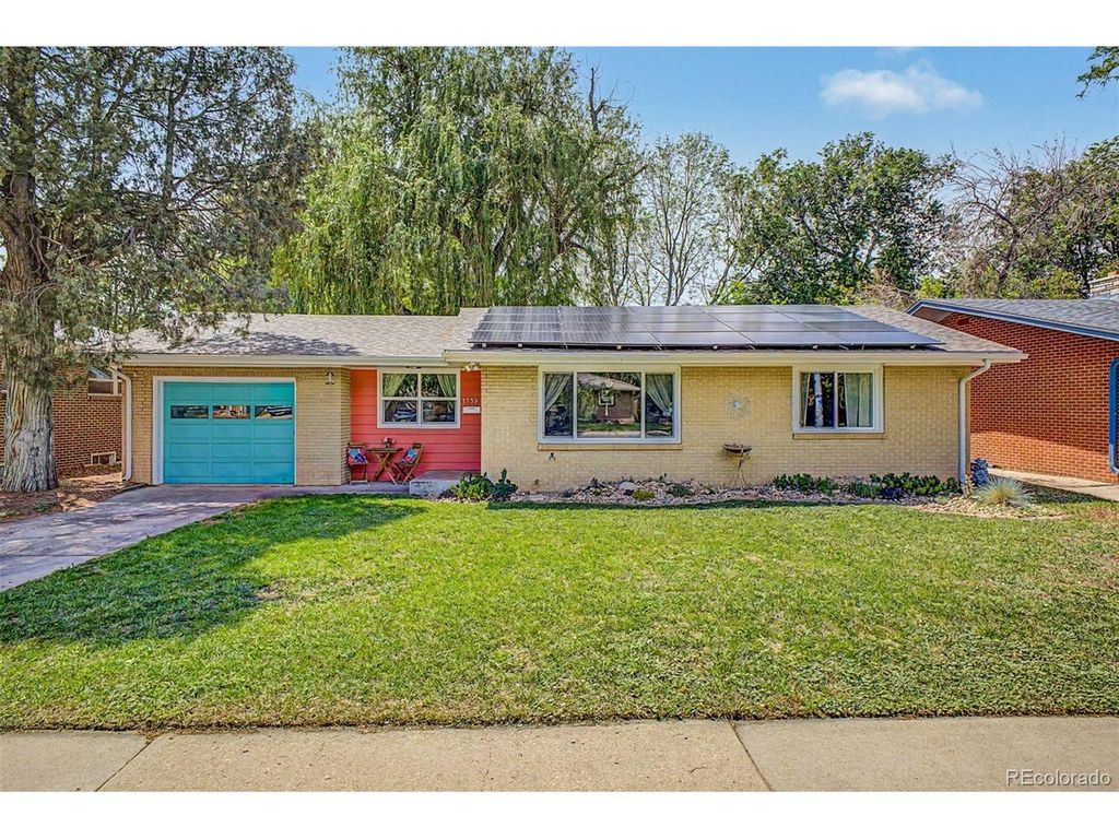 1739 Collyer St, Longmont, CO 80501