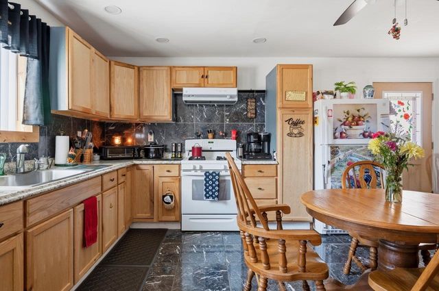 69 Chestnut Hill Road, Rochester, NH 03867