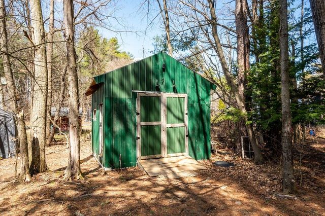 69 Chestnut Hill Road, Rochester, NH 03867