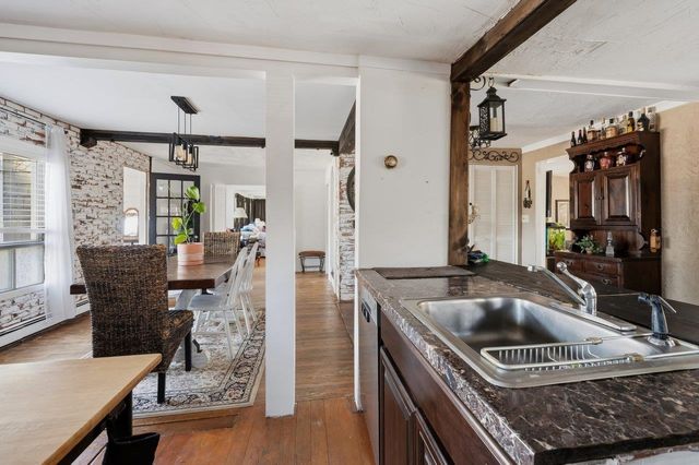 69 Chestnut Hill Road, Rochester, NH 03867