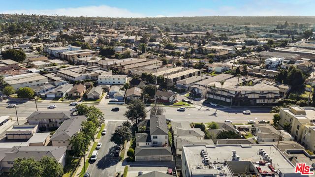 5202 Knowlton Street, Los Angeles, CA 90045