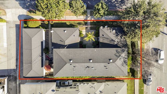 5202 Knowlton Street, Los Angeles, CA 90045