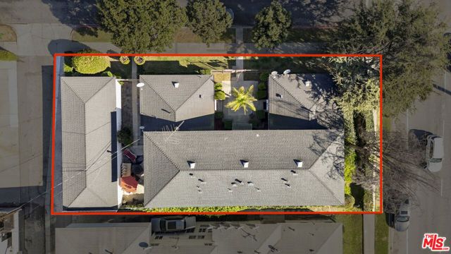 5202 Knowlton Street, Los Angeles, CA 90045