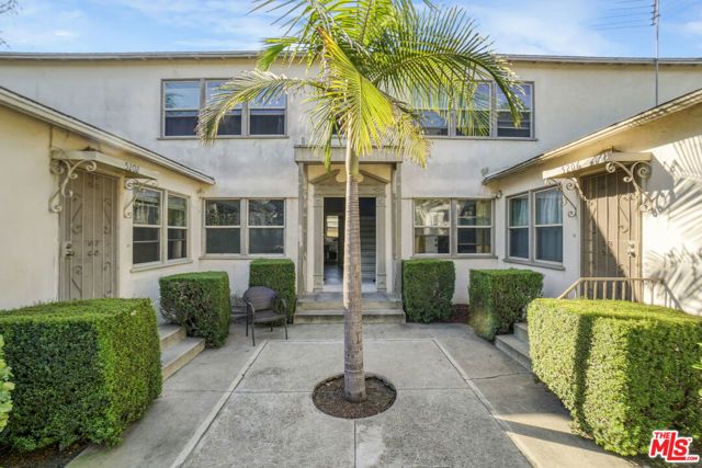 5202 Knowlton Street, Los Angeles, CA 90045