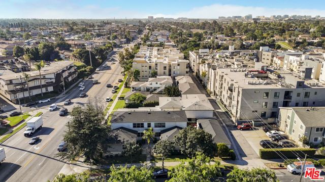 5202 Knowlton Street, Los Angeles, CA 90045