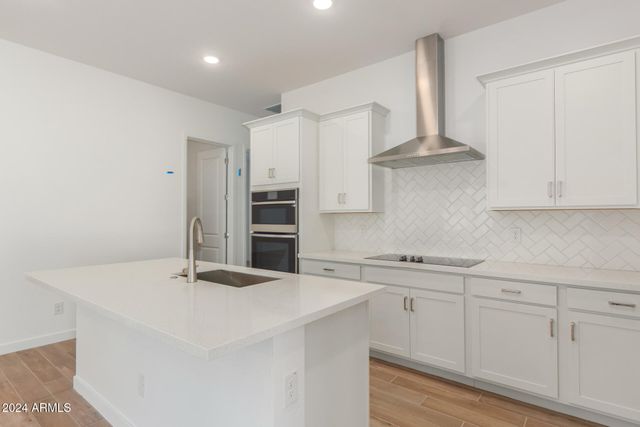 7010 E DRYGULCH Road, San Tan Valley, AZ 85143