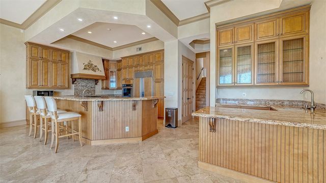 570 S SPOONBILL DRIVE, Sarasota, FL 34236