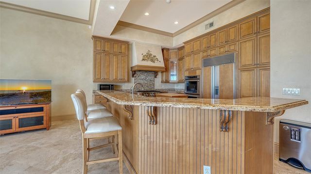 570 S SPOONBILL DRIVE, Sarasota, FL 34236