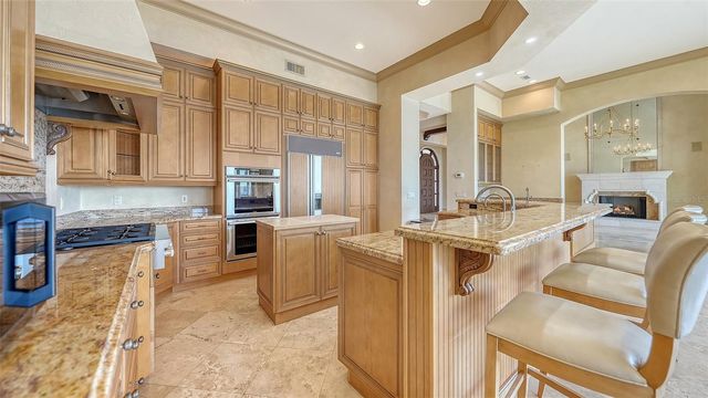 570 S SPOONBILL DRIVE, Sarasota, FL 34236