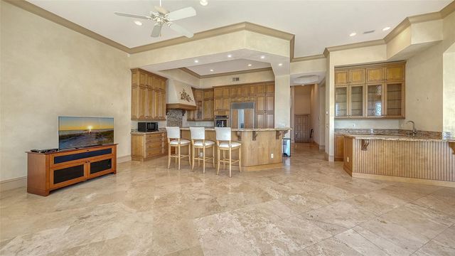 570 S SPOONBILL DRIVE, Sarasota, FL 34236