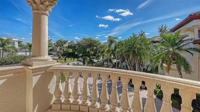 570 S SPOONBILL DRIVE, Sarasota, FL 34236