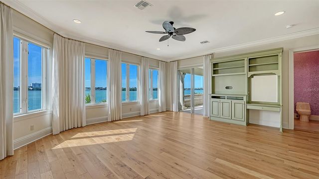 570 S SPOONBILL DRIVE, Sarasota, FL 34236