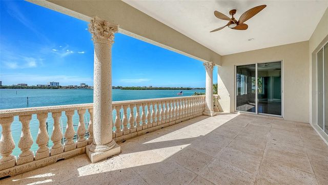570 S SPOONBILL DRIVE, Sarasota, FL 34236