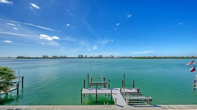 570 S SPOONBILL DRIVE, Sarasota, FL 34236