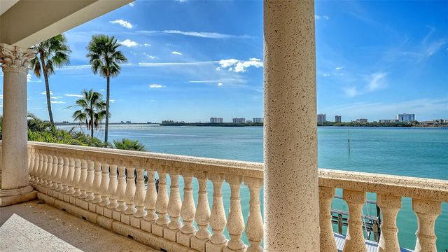 570 S SPOONBILL DRIVE, Sarasota, FL 34236