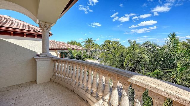 570 S SPOONBILL DRIVE, Sarasota, FL 34236