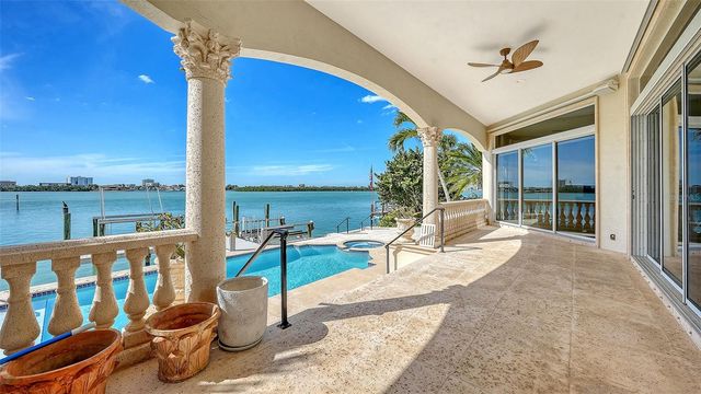 570 S SPOONBILL DRIVE, Sarasota, FL 34236