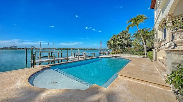 570 S SPOONBILL DRIVE, Sarasota, FL 34236