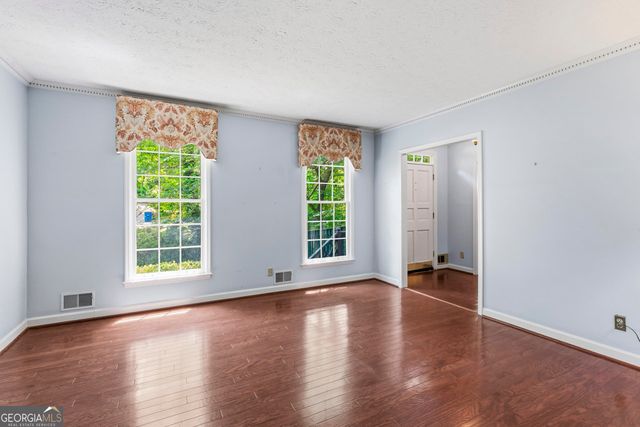 318 Burke Circle, Mcdonough, GA 30253