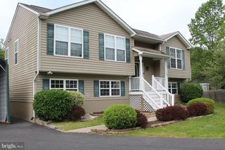 10402 SKINNER HILL DR, Fredericksburg, VA 22408