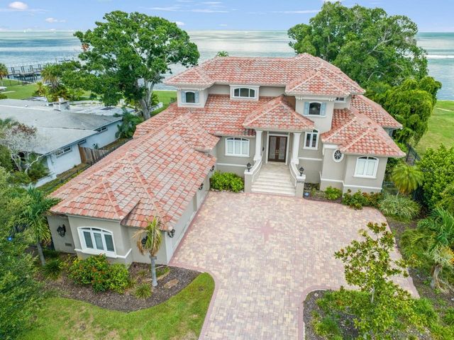 5918 BAHAMA SHORES DRIVE S, St Petersburg, FL 33705