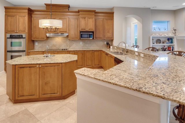 5918 BAHAMA SHORES DRIVE S, St Petersburg, FL 33705