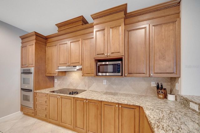 5918 BAHAMA SHORES DRIVE S, St Petersburg, FL 33705