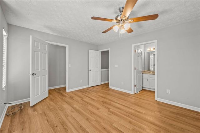 2754 Valley Green Drive, Gainesville, GA 30504