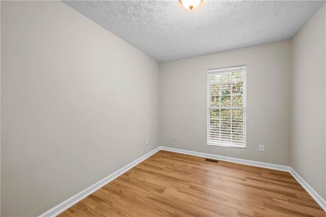 2754 Valley Green Drive, Gainesville, GA 30504