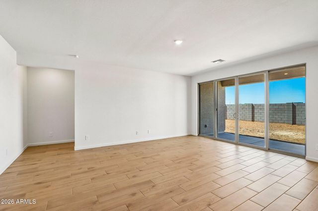 15614 W ONYX Avenue, Waddell, AZ 85355