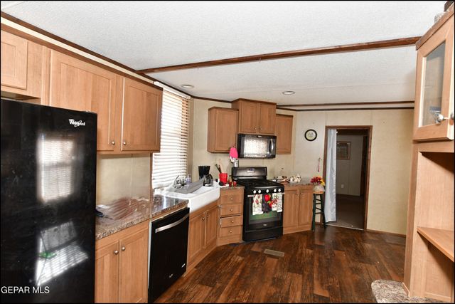 529 Paloma Blanca Drive, Chaparral, NM 88081