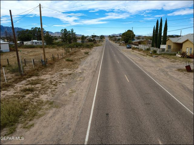 529 Paloma Blanca Drive, Chaparral, NM 88081