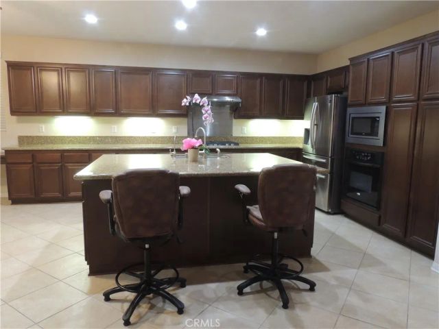 13711 Amberview, Eastvale, CA 92880