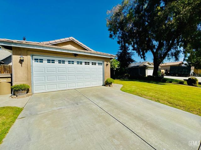 238 Tanner Michael Drive, Bakersfield, CA 93308
