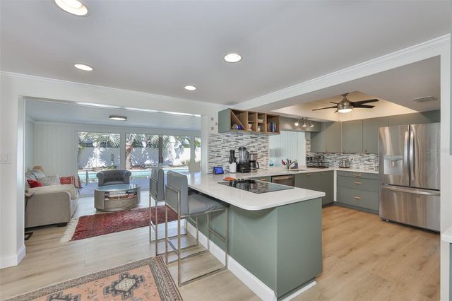 1279 86TH AVENUE N, St Petersburg, FL 33702