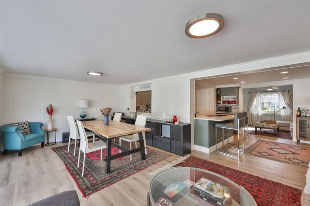 1279 86TH AVENUE N, St Petersburg, FL 33702