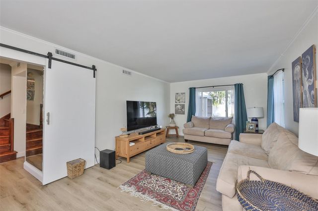 1279 86TH AVENUE N, St Petersburg, FL 33702