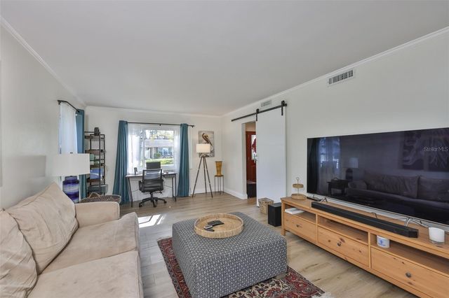 1279 86TH AVENUE N, St Petersburg, FL 33702